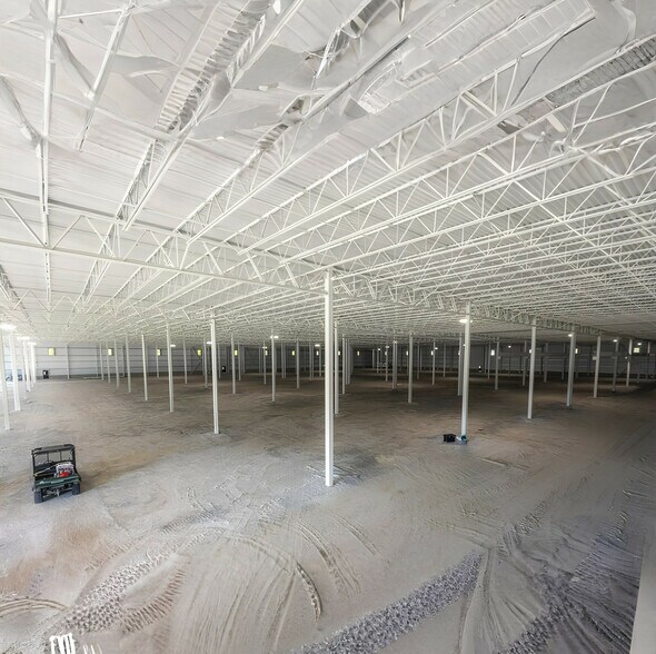 More Photos Of 145 Old Turnpike Rd, Nottingham Distribution For Lease
