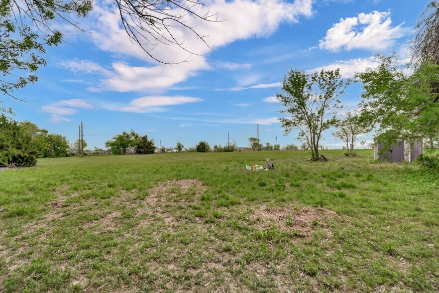 More Photos Of 1201 County Road 138, Hutto Land For Lease