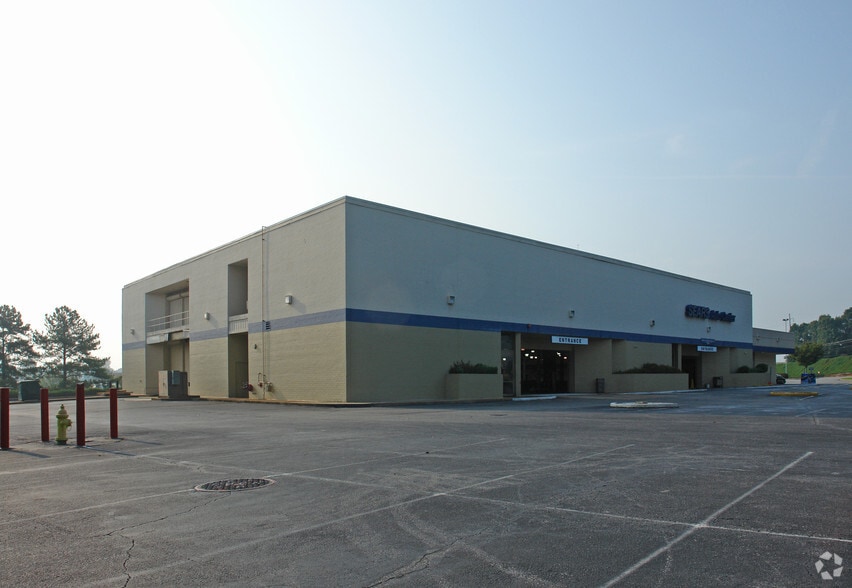 Primary Photo Of 2231 Henderson Mill Rd NE, Atlanta Auto Repair For Sale