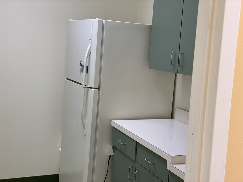 More Photos Of 44355 Premier Plaza, Ashburn Office For Sale