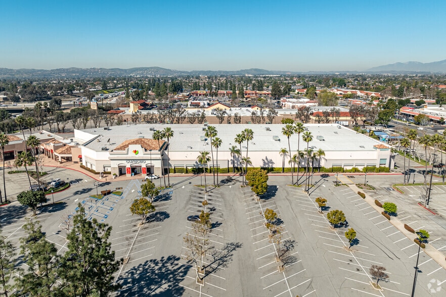 More Photos Of 5533-5549 Philadelphia St, Chino Unknown For Lease