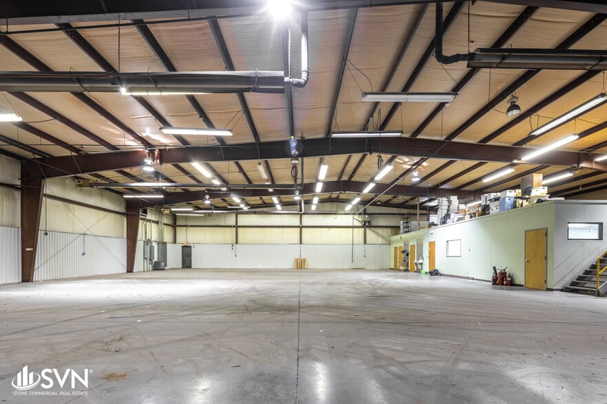 More Photos Of 111 Capital Ct, Nicholasville Industrial For Sale