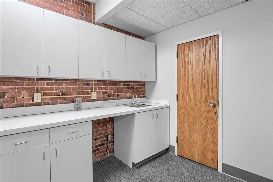 More Photos Of 123 South St, Boston Loft Creative Space For Lease