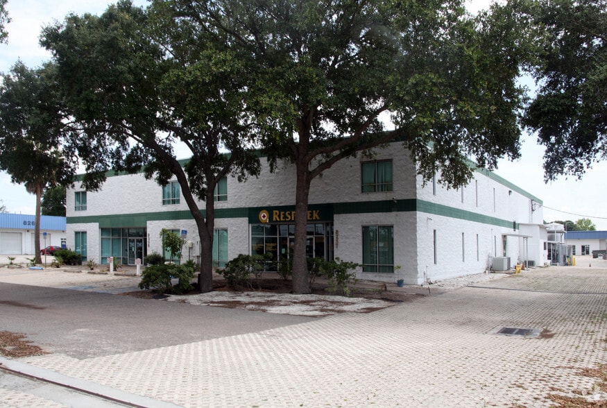 More Photos Of 8207-8265 Causeway Blvd, Tampa Manufacturing For Lease