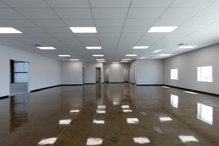 More Photos Of 6702 Theall Rd, Houston Warehouse For Sale