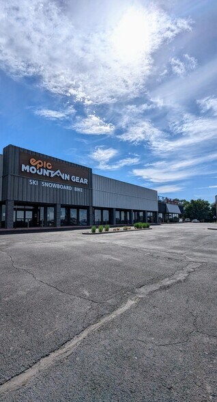 More Photos Of 2340-2360 Montebello Square Dr, Colorado Springs Unknown For Lease