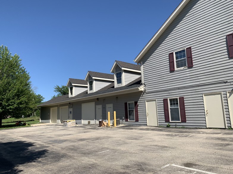 More Photos Of 14665 Lisbon Rd, Brookfield Medical For Lease