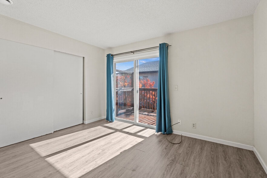 More Photos Of 2020 S Dora St, Ukiah Apartments For Sale