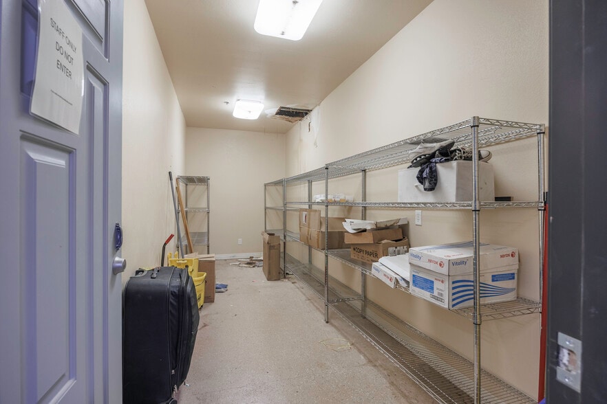 More Photos Of 16286 S Sunland Gin Rd, Arizona City Rehabilitation Center For Sale