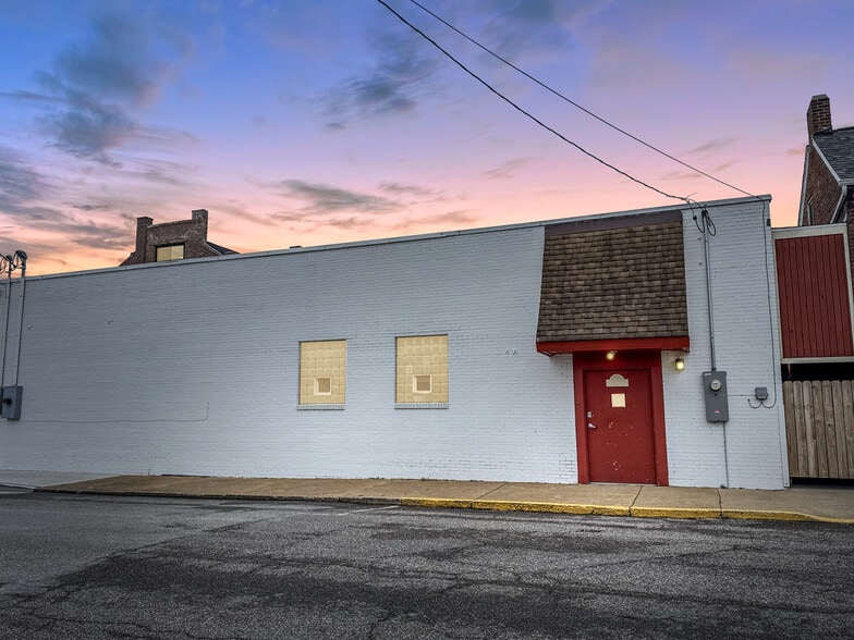More Photos Of 206 Lafayette St, Washington General Retail For Sale