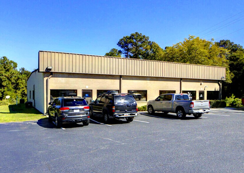 More Photos Of 7120 Broad River Rd, Irmo Light Distribution For Lease