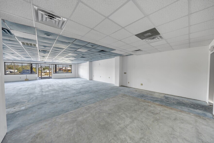 More Photos Of 1281 S Houston Lake Rd, Warner Robins General Retail For Sale