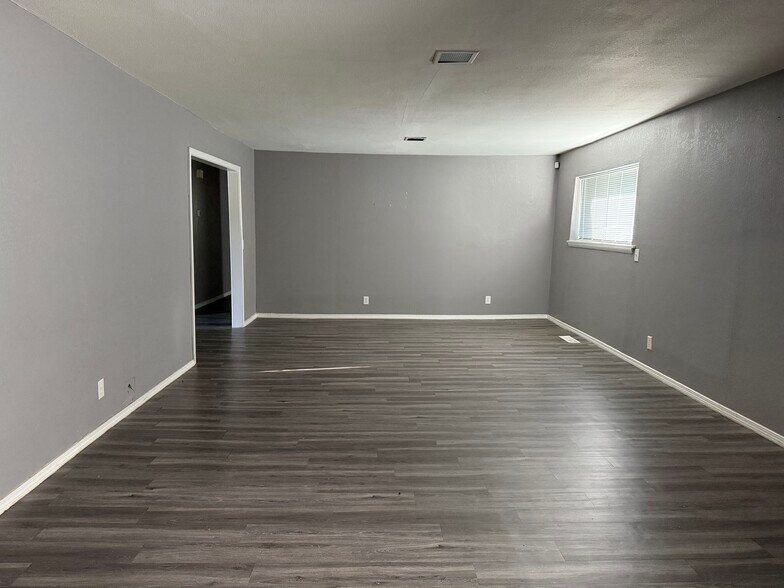 More Photos Of , Tulsa Specialty For Sale