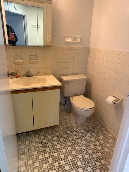 More Photos Of 92-29 Queens Blvd, Rego Park Apartments For Sale