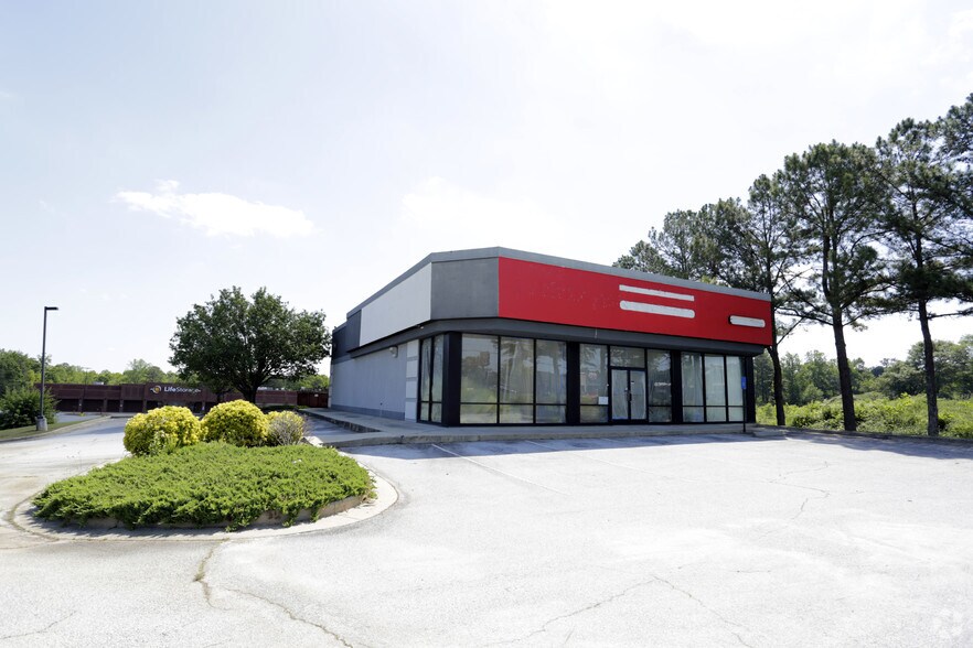 Primary Photo Of 426 Grayson Hwy, Lawrenceville Freestanding For Sale