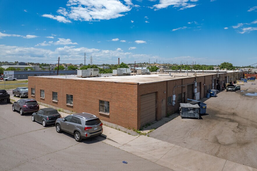 More Photos Of 2390 S Kalamath St, Denver Warehouse For Sale