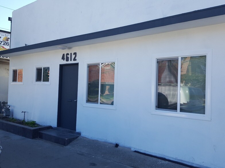Primary Photo Of 4612 Manhattan Beach Blvd, Lawndale Warehouse For Lease
