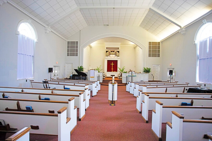 More Photos Of 1310 22nd Ave S, Saint Petersburg Religious Facility For Sale