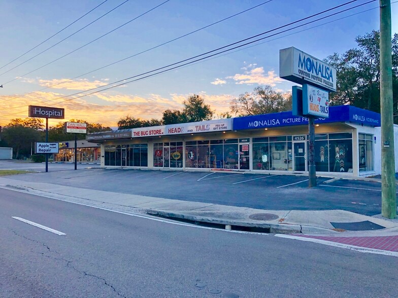 Primary Photo Of 4520 W Kennedy Blvd, Tampa Freestanding For Lease