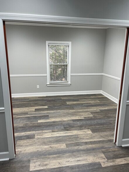 More Photos Of 595 Colonial Park Dr, Roswell Loft Creative Space For Lease