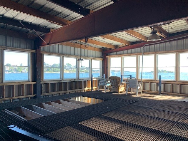 More Photos Of 11-13 Harbor Loop, Gloucester Warehouse For Lease