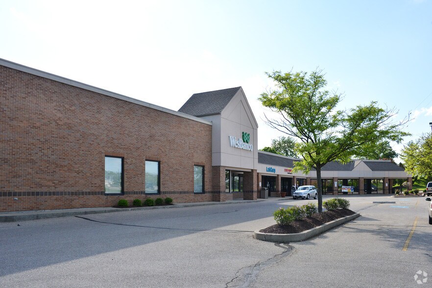 More Photos Of 717-729 Reading Rd, Mason Freestanding For Sale