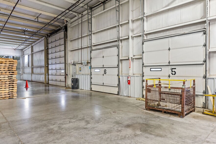 More Photos Of 2000 Ashley Rd, Morris Manufacturing For Lease