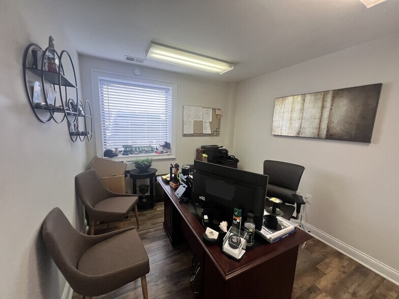 More Photos Of 3607 Gribble Rd, Stallings Warehouse For Lease