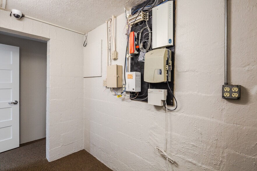 More Photos Of Hwy 50 or Tipton Street, Seymour Office For Sale