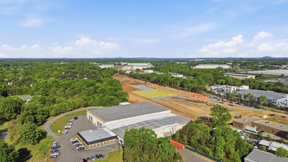 More Photos Of 10700 John Price Rd, Charlotte Warehouse For Sale