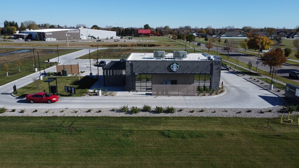 More Photos Of 4675 Washington St, Grand Forks Restaurant For Sale