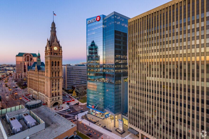 More Photos Of 790 N Water St, Milwaukee Office For Lease