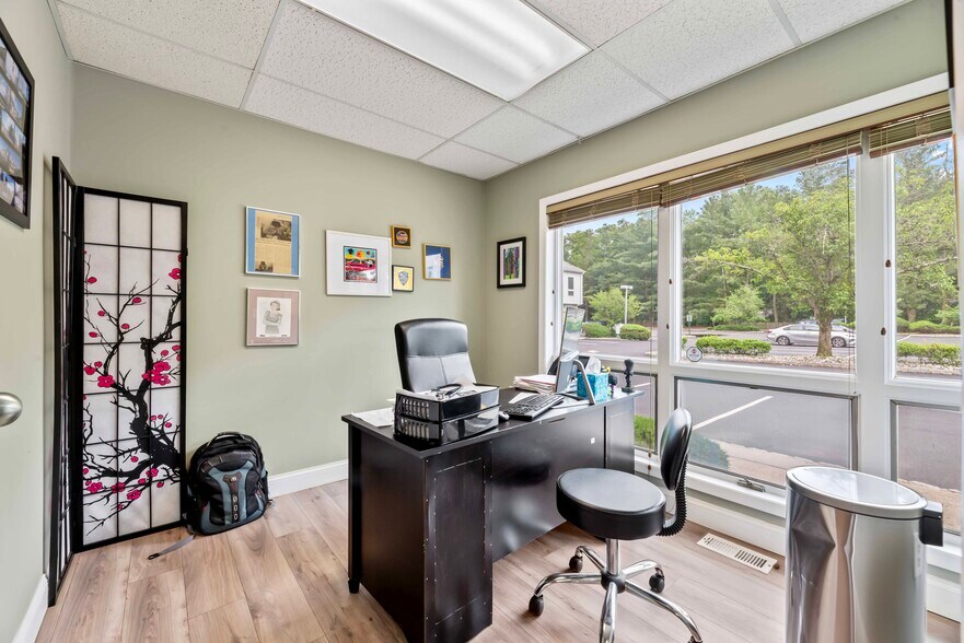 More Photos Of 1594-1600 US Highway 130, North Brunswick Medical For Lease