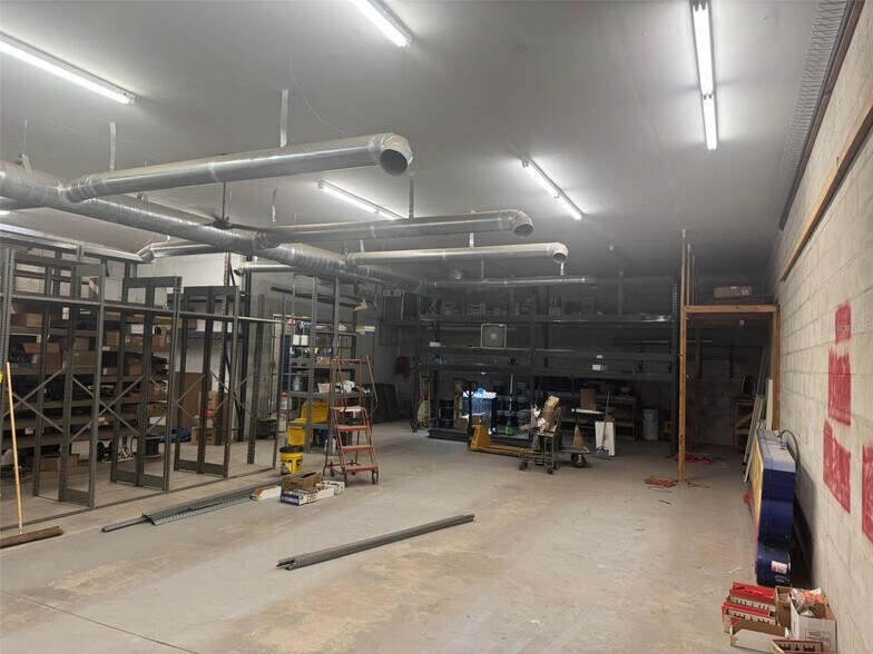 More Photos Of 16923 Archer Rd, Archer Freestanding For Sale