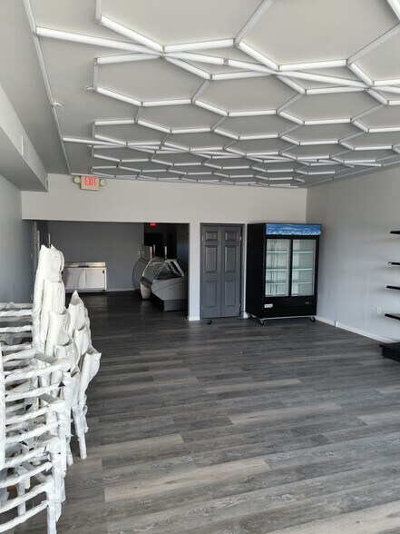More Photos Of 42 Penn St, Hatboro Storefront For Sale