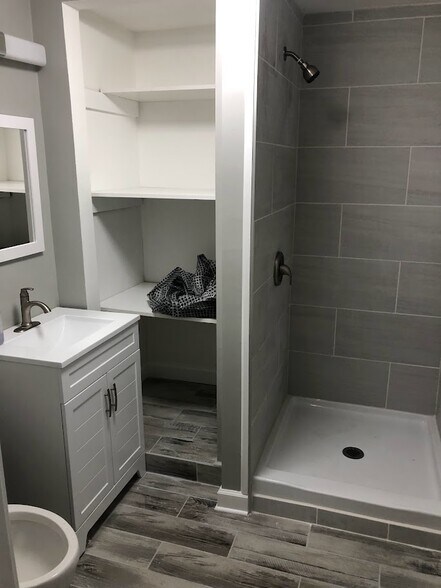 More Photos Of 1167 W 18th St, Chicago Apartments For Sale