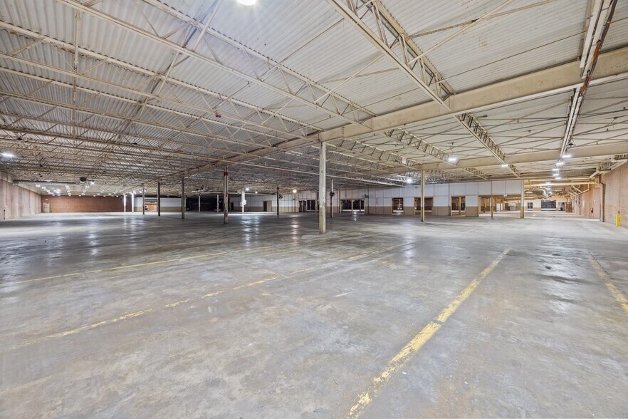 More Photos Of 67 Biesecker Rd, Lexington Manufacturing For Sale