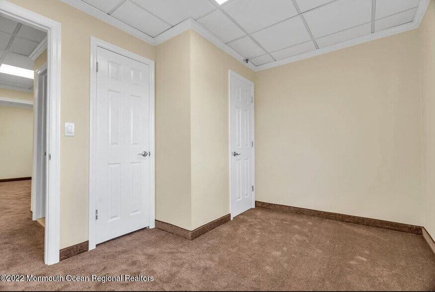 More Photos Of 445 Brick Blvd, Brick Medical For Lease