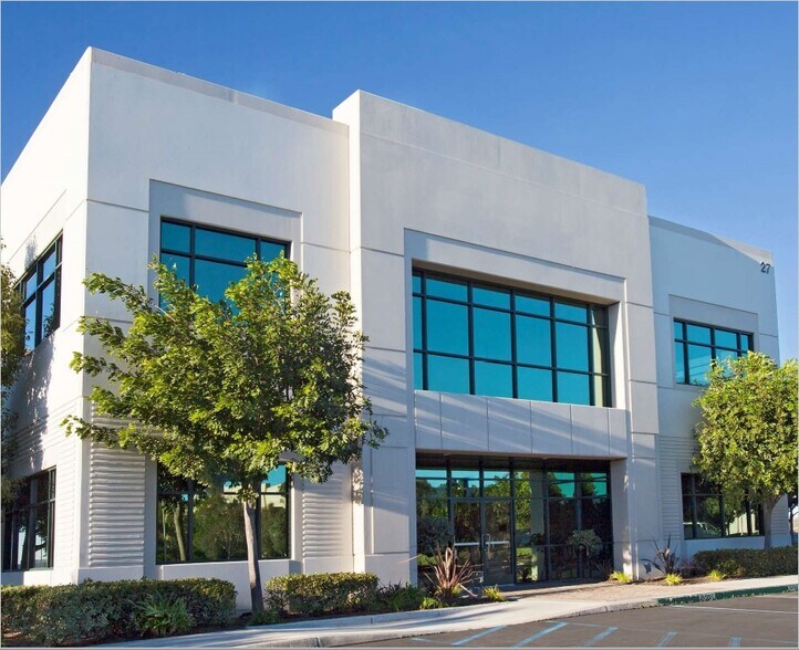 More Photos Of 27 Orchard Rd, Lake Forest Office For Sale