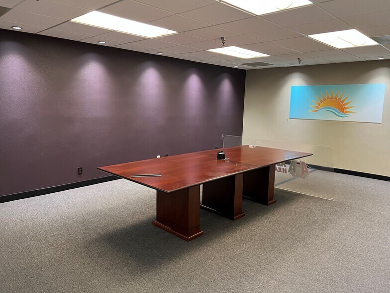 More Photos Of 1320 N Hancock St, Anaheim Showroom For Lease