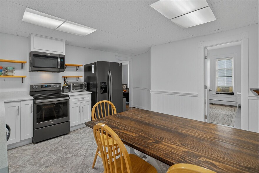 More Photos Of 61 Pleasant St, Ludlow Apartments For Sale