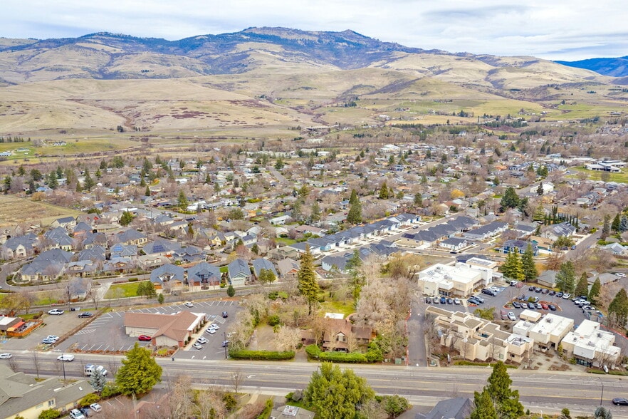 More Photos Of 668 N Main St, Ashland Hospitality For Sale