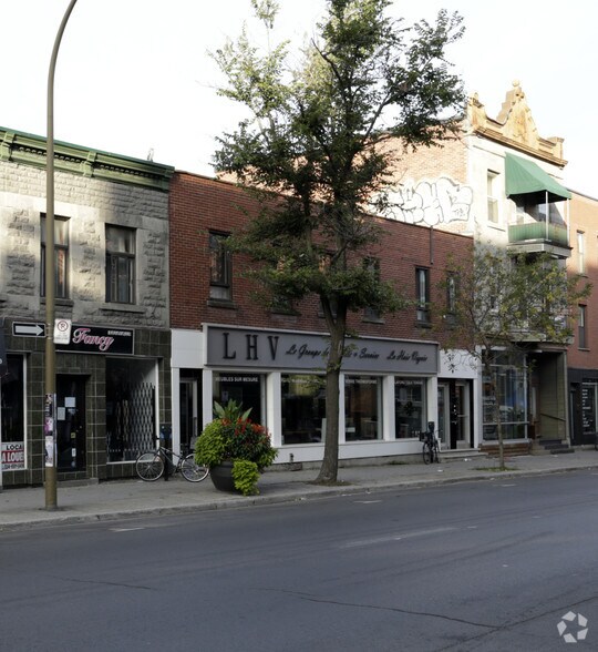 More Photos Of 6382-6392 Boul Saint Laurent, Montréal Storefront Retail Office For Sale