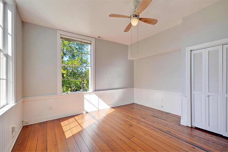 More Photos Of 635 E Bay St, Charleston Office Residential For Lease