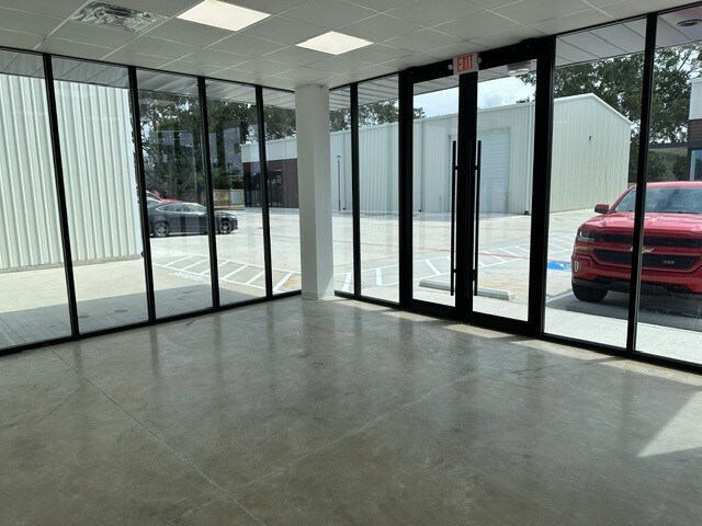 More Photos Of 18901 Ashley Rd, Houston Unknown For Lease