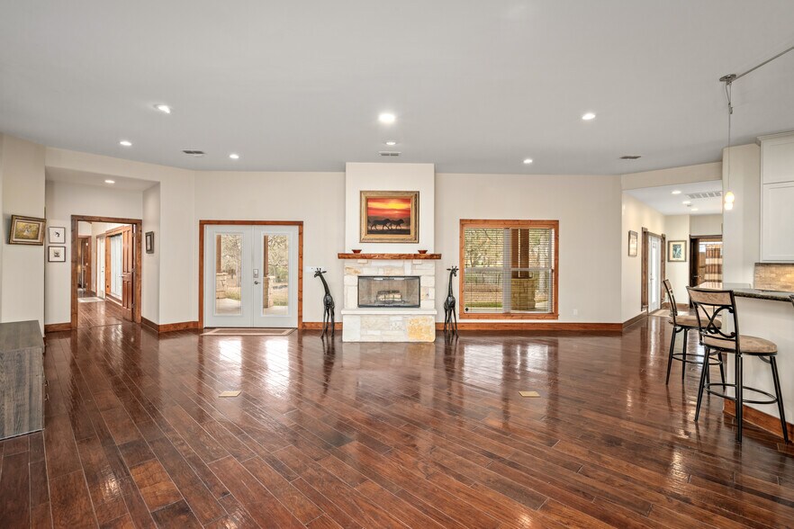 More Photos Of 145 State Loop 92, La Grange Specialty For Sale