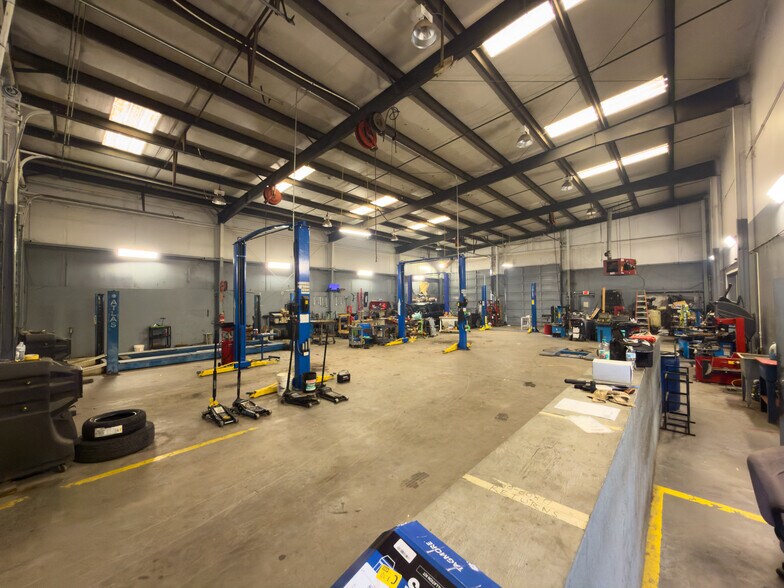 More Photos Of 2861 Fork Shoals Rd, Piedmont Warehouse For Sale