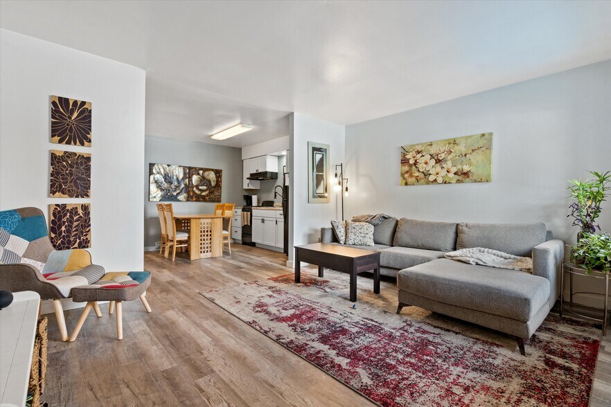 More Photos Of 643 Meadow Ln, Burlington Apartments For Sale