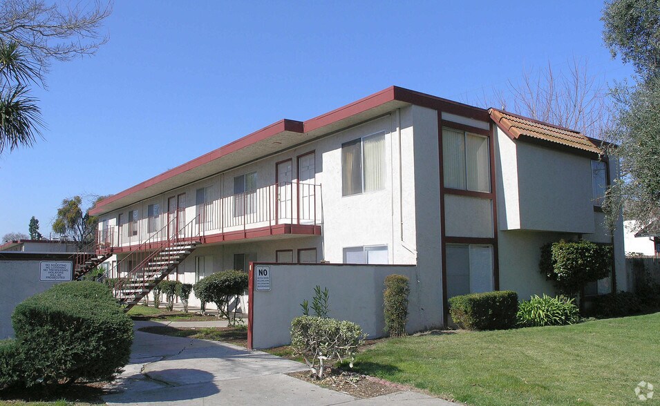 Primary Photo Of 6131 Gettysburg Pl, Stockton Multifamily For Sale