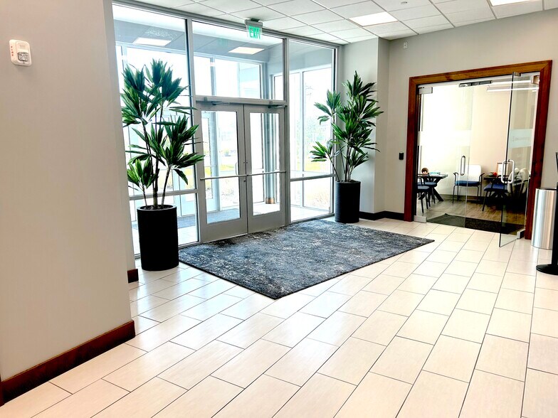 More Photos Of 38 W 13775 S, Draper Medical For Lease